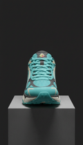 Neon Aqua technical mesh runner